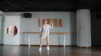 欧若拉舞蹈视频