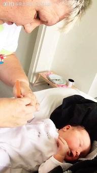 婴儿学抬头视频教程,轻松掌握宝宝抬头技巧