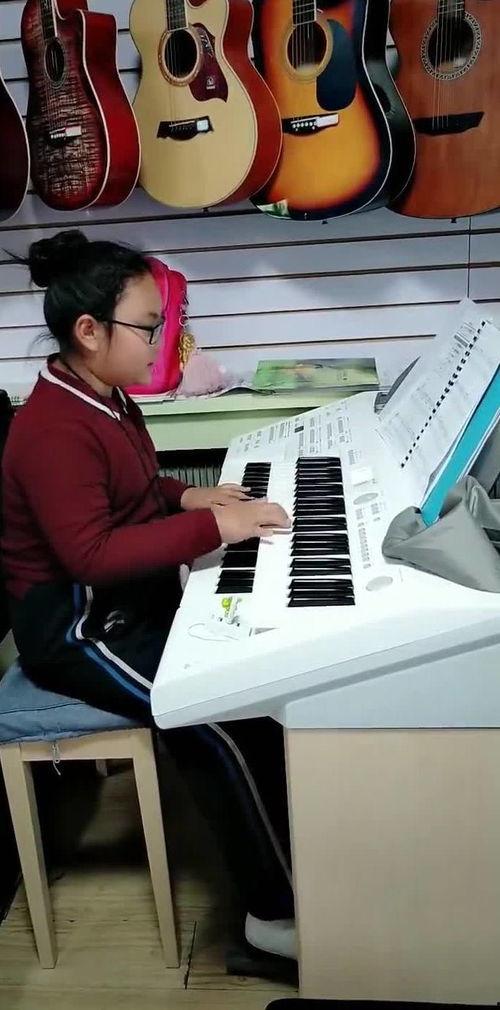 弹电子琴视频,弹电子琴视频精彩回顾